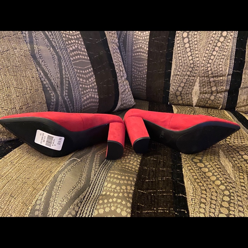 Red heels - Picture 4 of 4